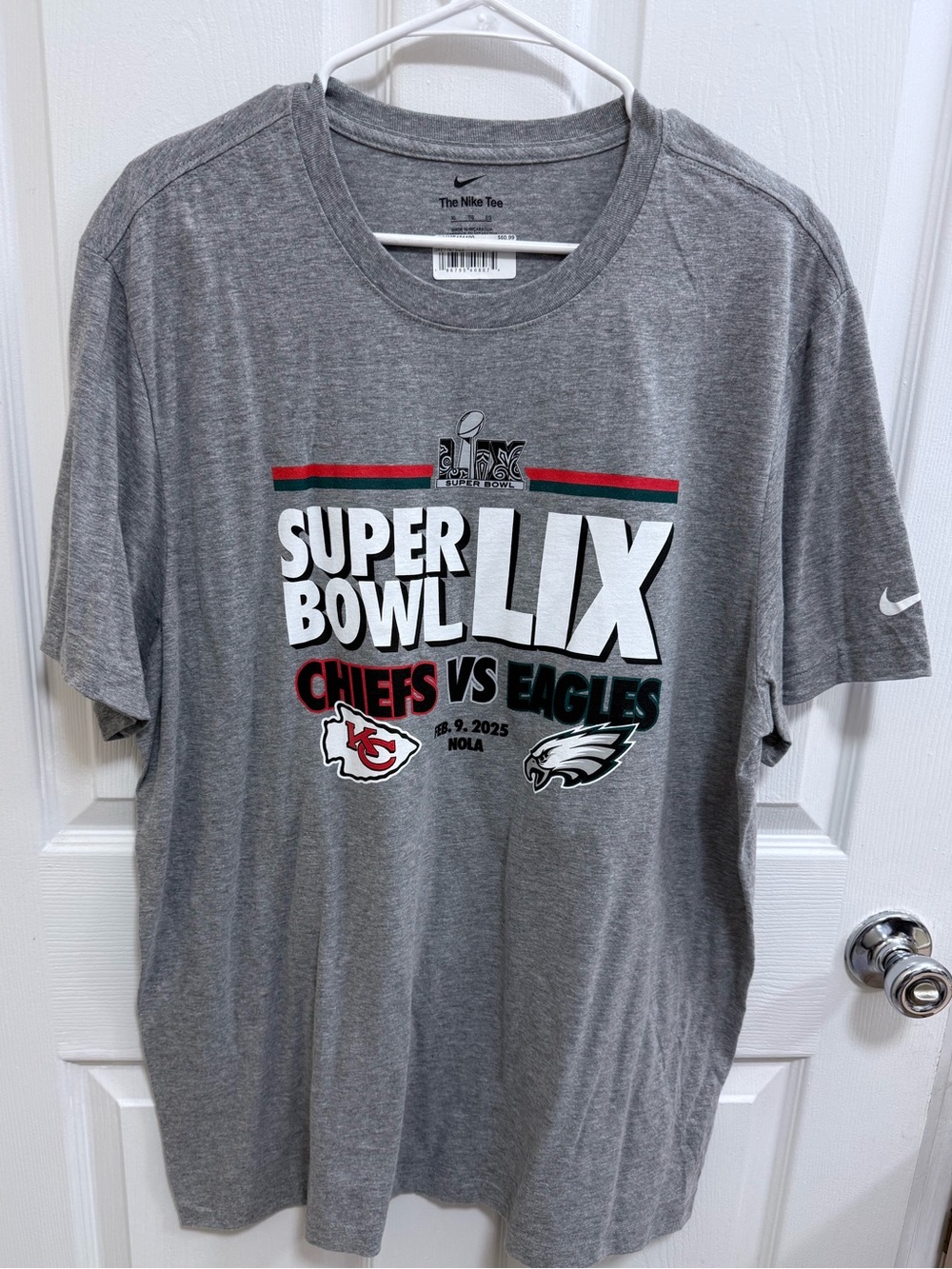 NWT Nike Super Bowl LIX Chiefs vs Eagles Gray Tee, Size XL